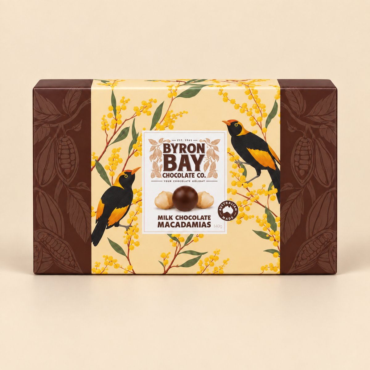 Couverture Milk Chocolate Macadamia Memories